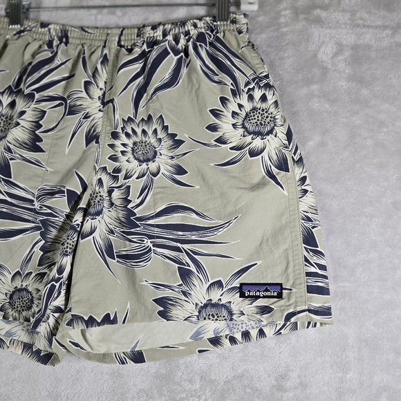 Patagonia Baggies Shorts Mens Size Small S Green Mesh Liner Swim Trunks 5” - Picture 3 of 10